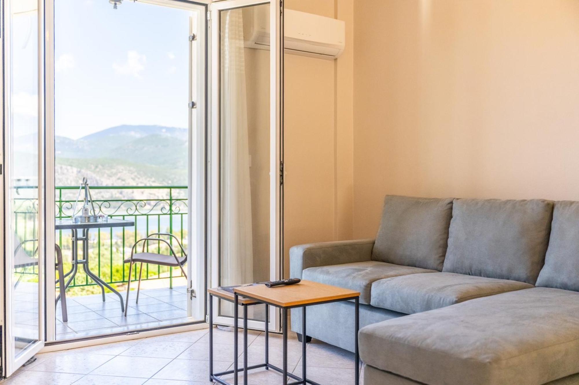 Apaggio Di Argostoli Apartments - Private Parking & Sea View Zewnętrze zdjęcie